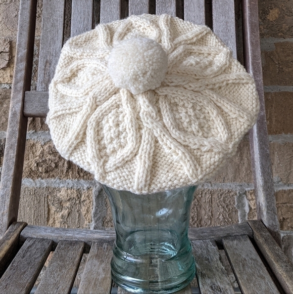 Vintage Handknit Creme Ivory Beret - Picture 2 of 5